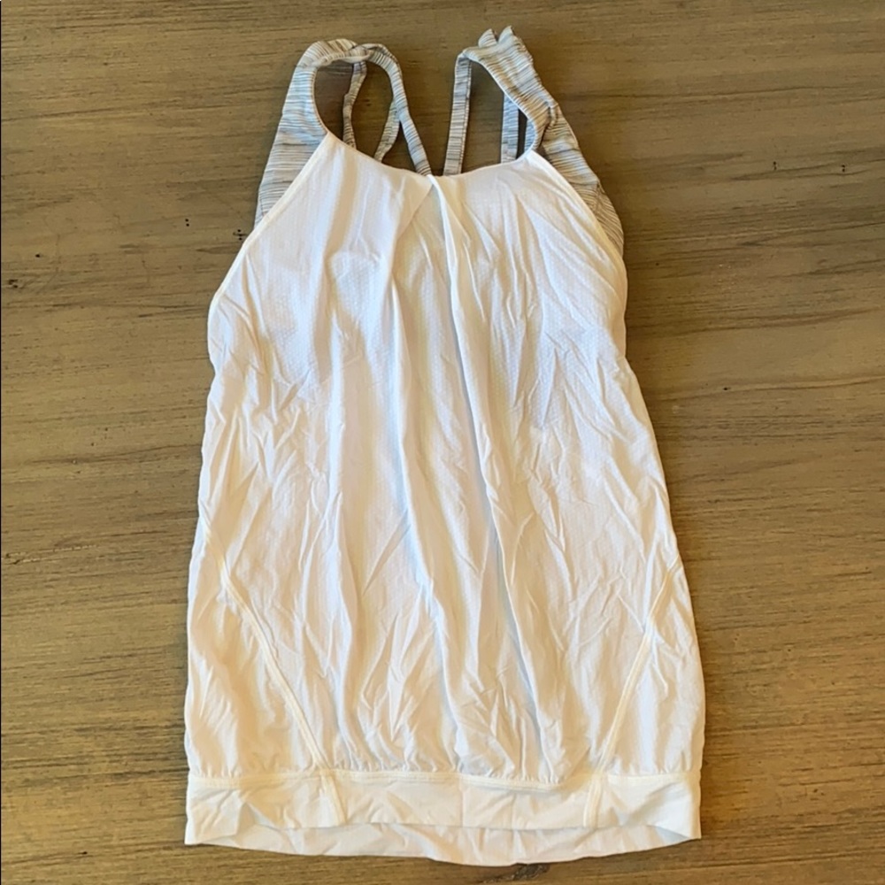Lululemon top